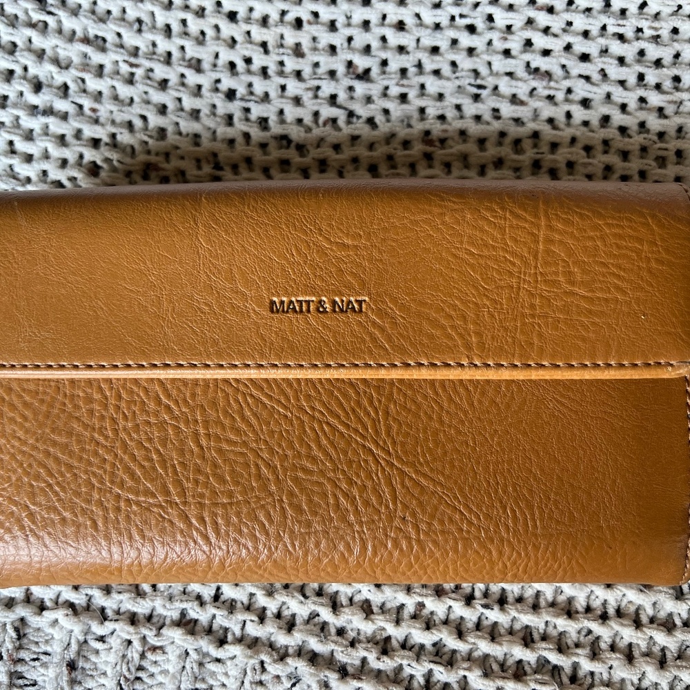 Matt & Nat vegan leather wallet